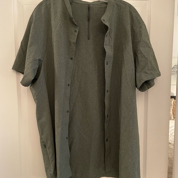 Lululemon Easy Stand Collar Shirt - Men’s - Picture 5 of 5